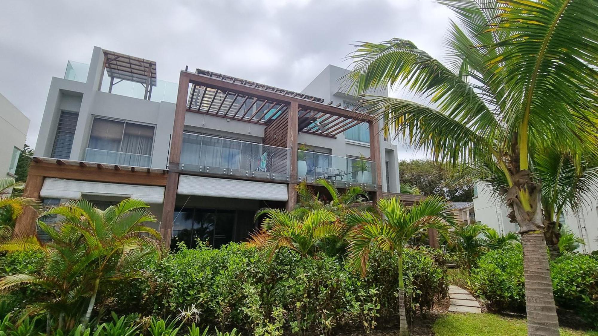 Ocean Point Beach Front Apartment Pointe aux Piments Εξωτερικό φωτογραφία