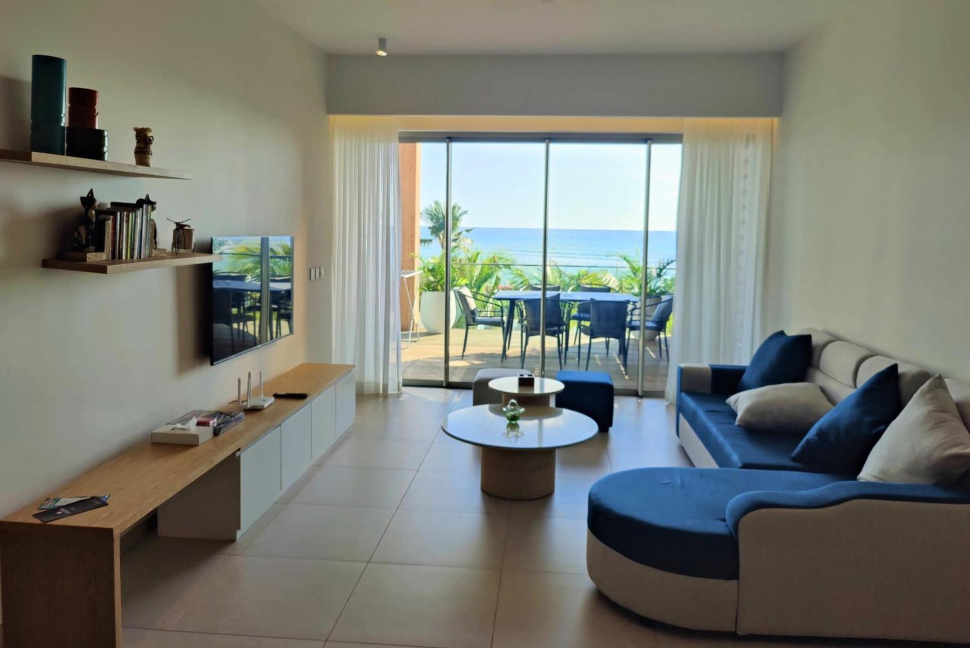 Ocean Point Beach Front Apartment Pointe aux Piments Εξωτερικό φωτογραφία